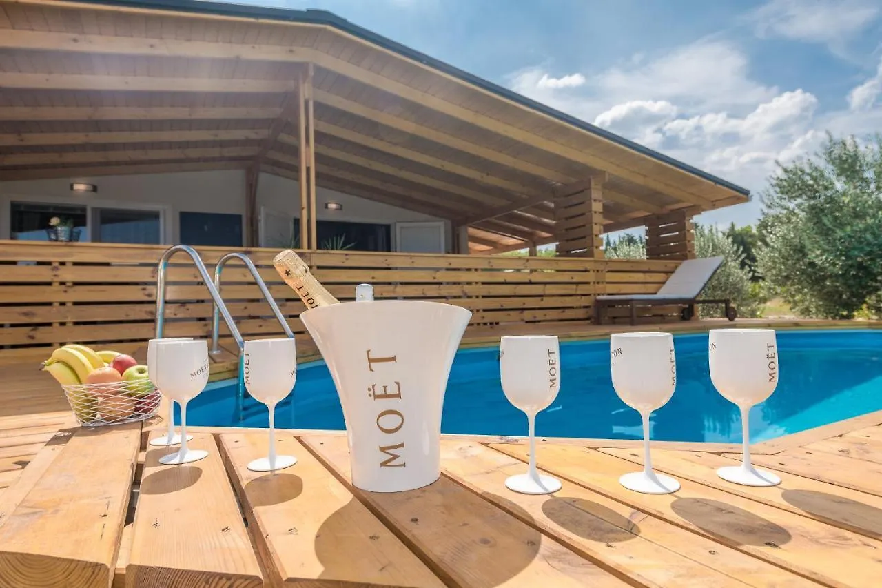 Villa Yvana Pakostane Croatia
